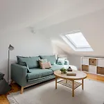 Joivy Riverside Bohemian Maisonette